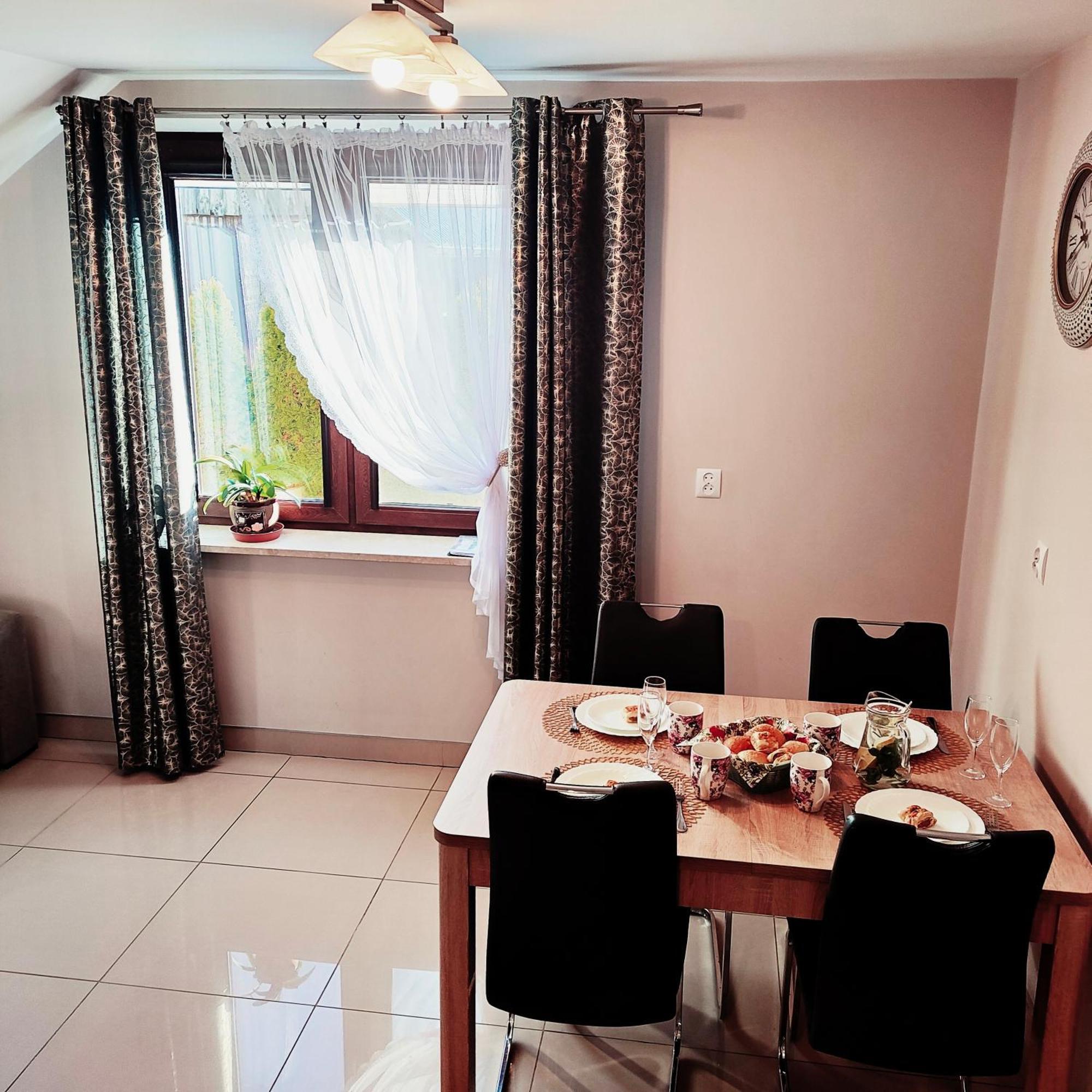Apartamenty u Maksa Krzywcza Bagian luar foto